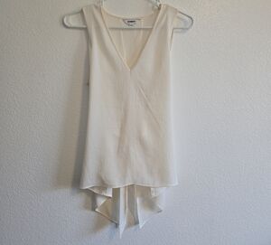 Express Cream V-Neck Tank Top